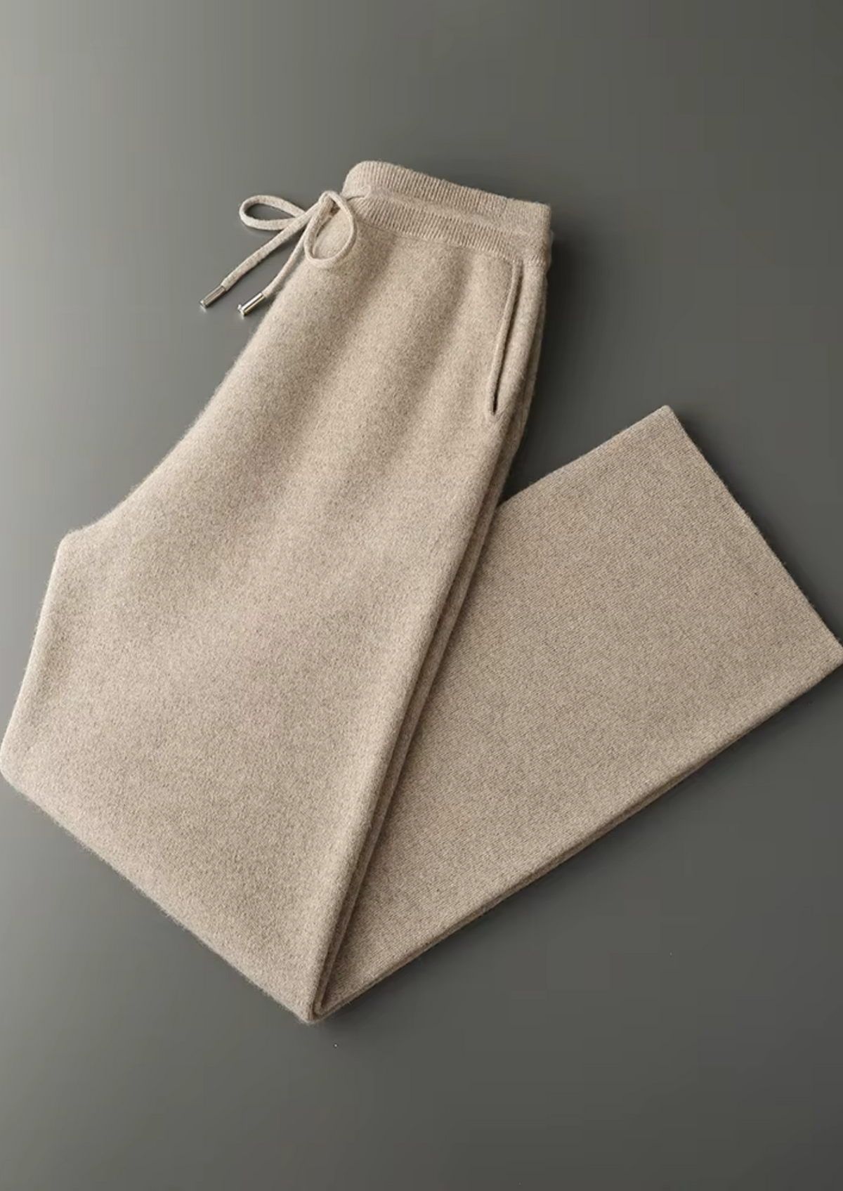 Premium Cashmere Relaxed Trousers | Auremmont