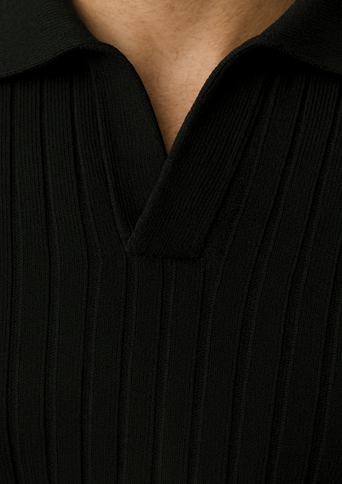 Black Buttonless Ribbed Polo | Auremmont