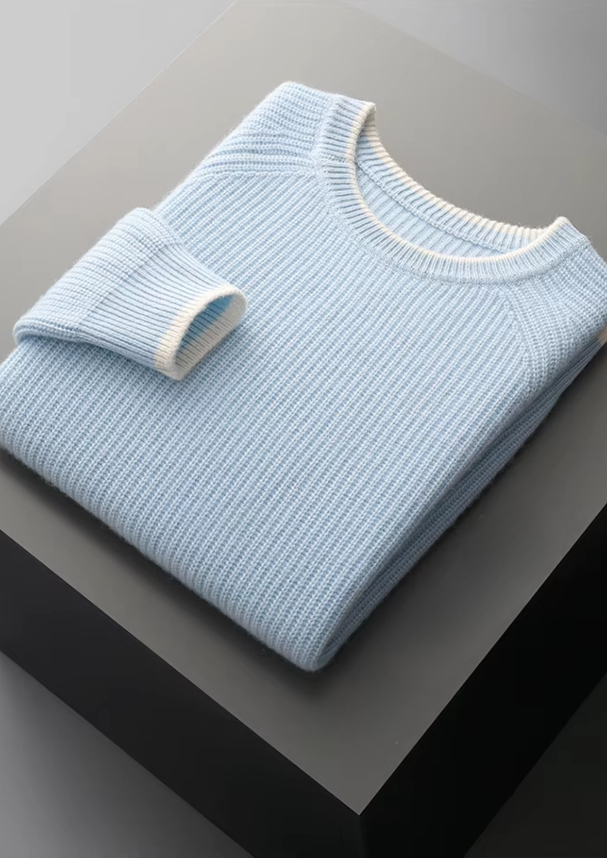 Pure Extra-Fine Merino Wool Two Tone Crewneck | Auremmont