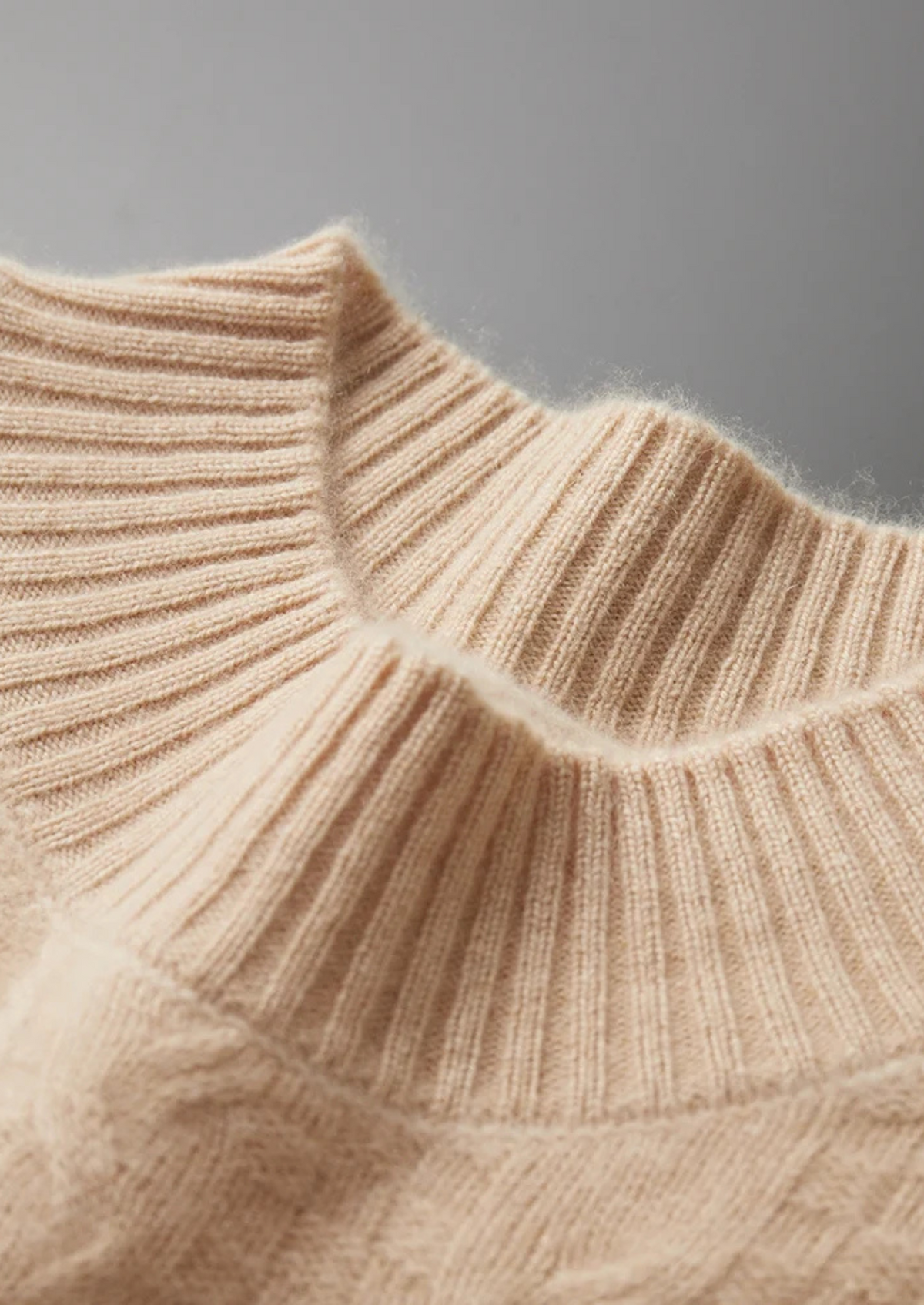 Pure Extra-Fine Merino Wool Jacquard Mockneck | Auremmont