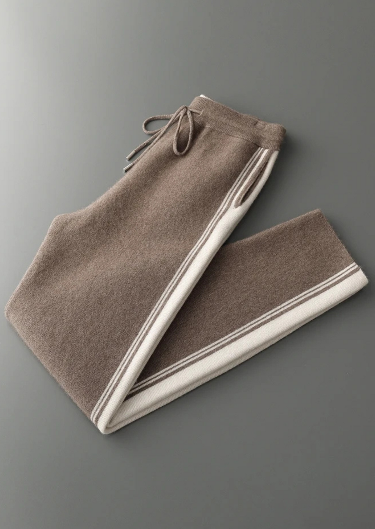 Pure Extra-Fine Merino Wool Dark Mocha Damien Set | Auremmont