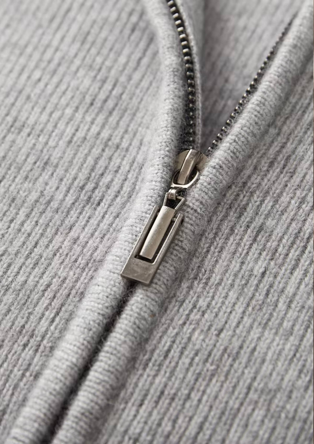 Pure Extra-Fine Merino Wool Ribbed Zip Cardigan | Auremmont
