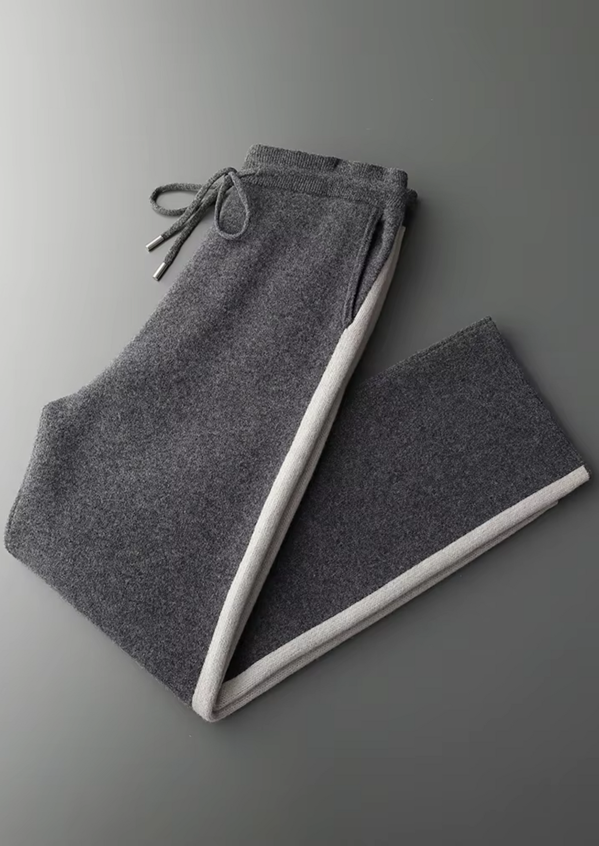 Pure Extra-Fine Merino Wool Wide Leisure Trousers | Auremmont