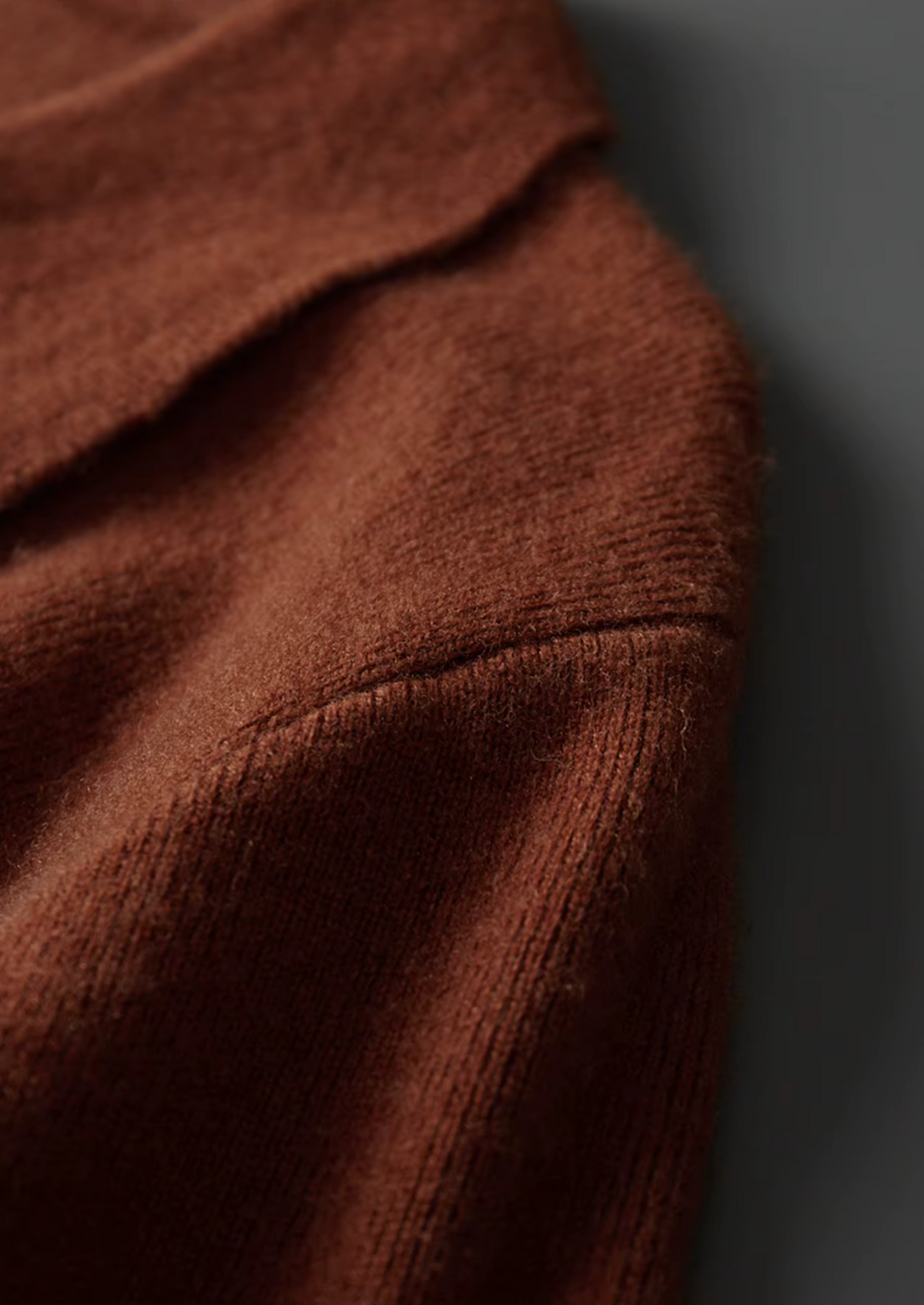 Pure Extra-Fine Merino Wool Ribbed Buttonless Polo | Auremmont