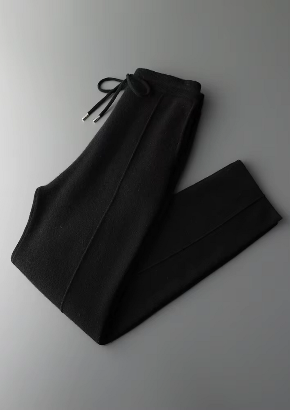 Pure Extra-Fine Merino Wool Black Falconi Set | Auremmont