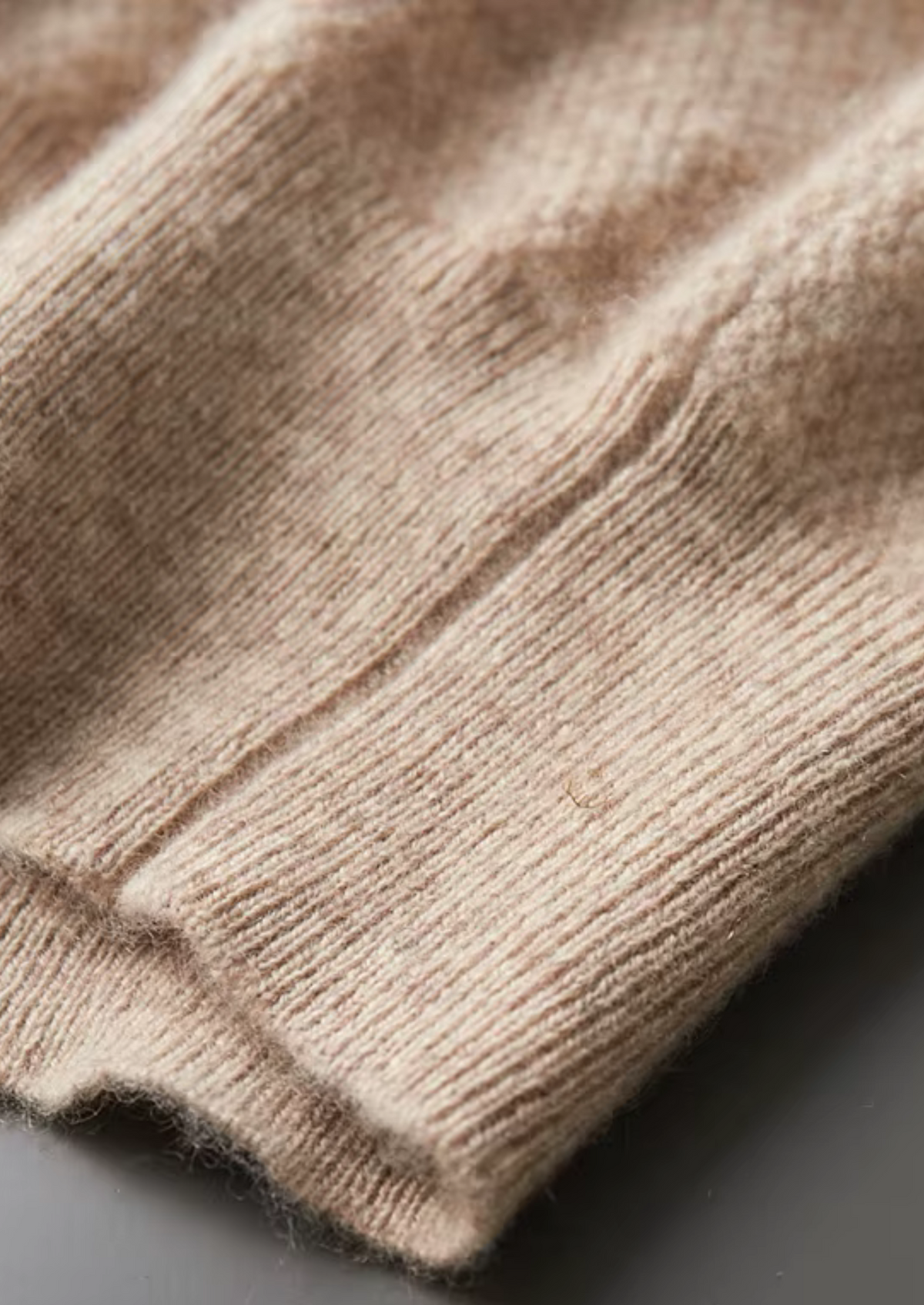 Premium Cashmere Classic Henley Sweater | Auremmont