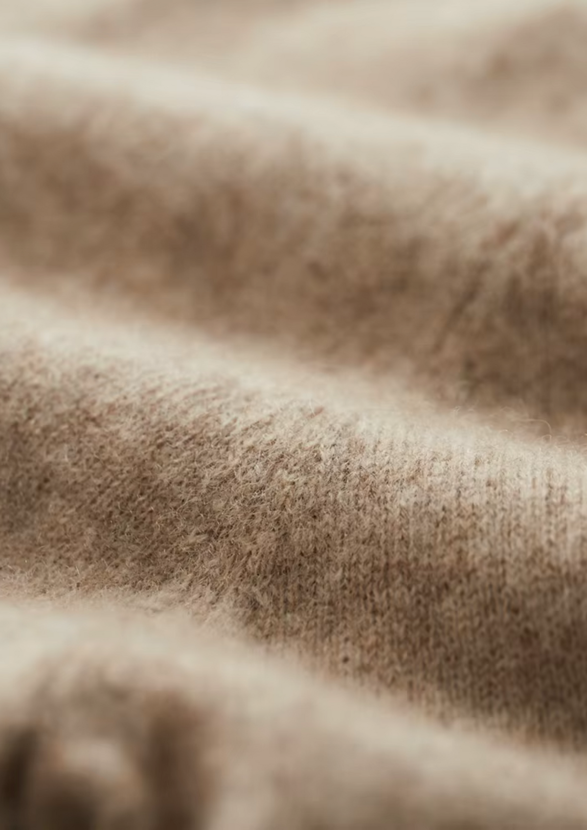 Pure Extra-Fine Merino Wool Classic V-Neck Sweater | Auremmont