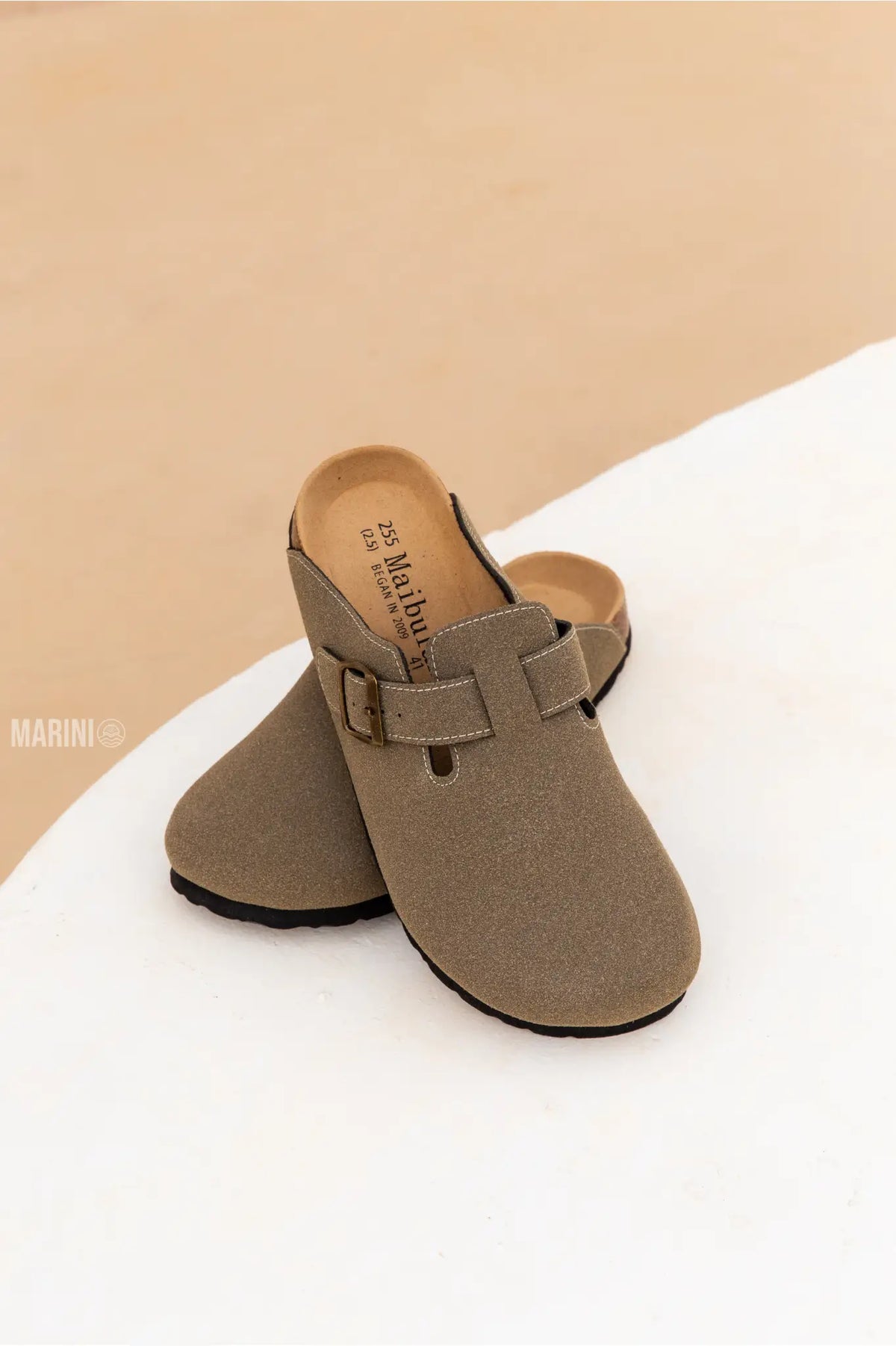 Auremmont Suede Boston Clogs - Moss Green