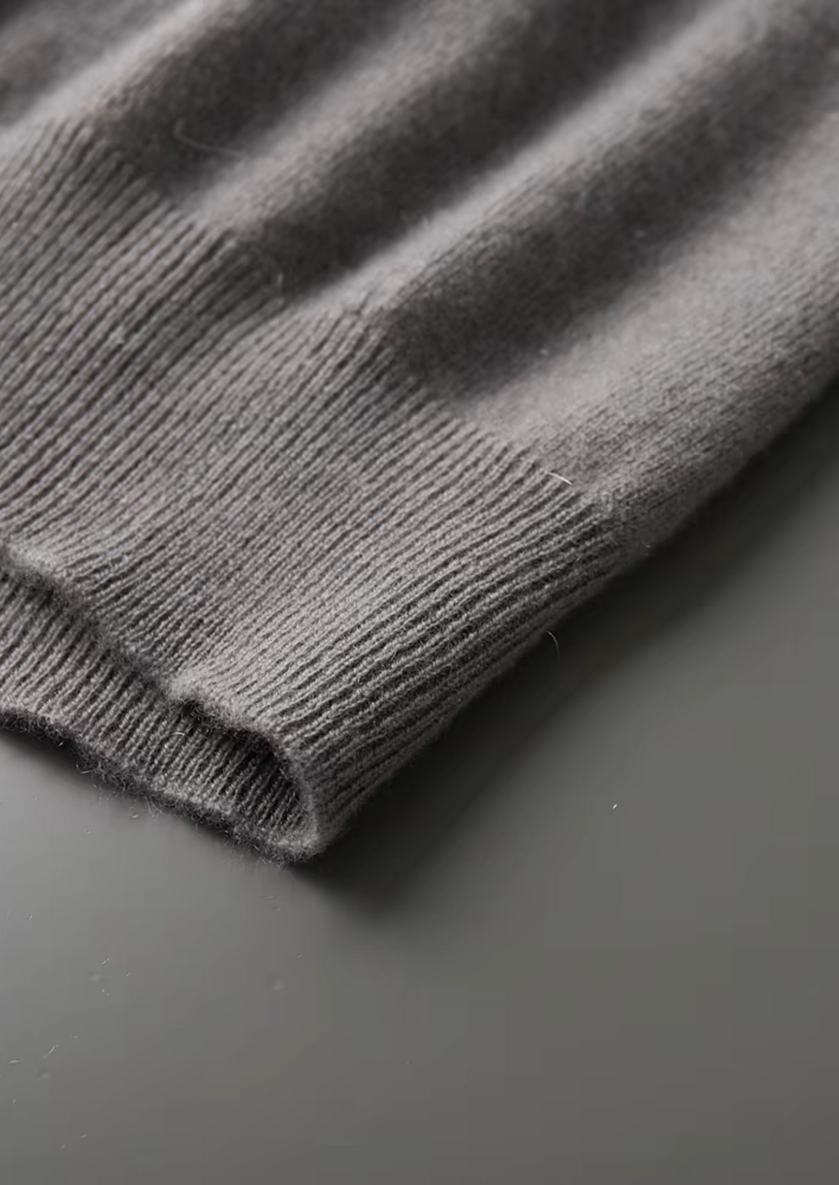 Premium Cashmere Mock Neck T-Shirt | Auremmont