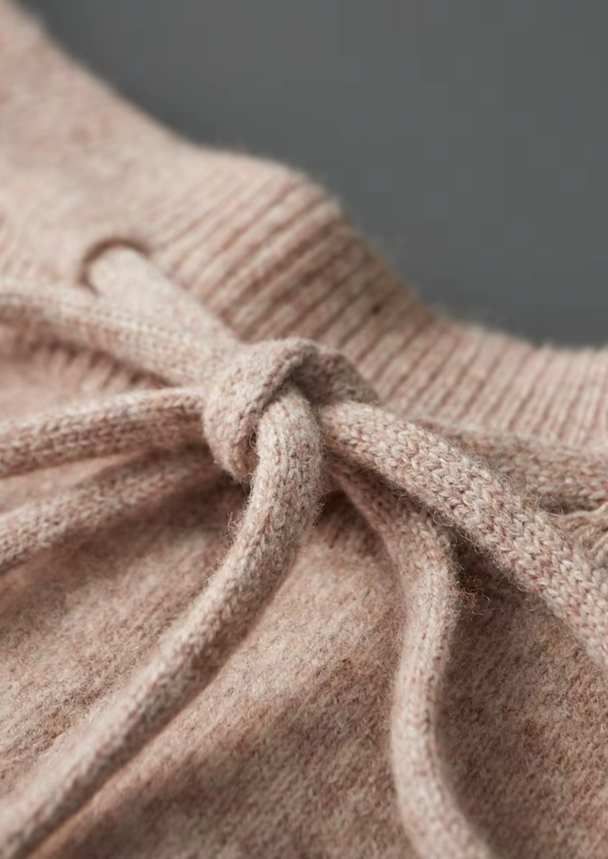 Pure Extra-Fine Merino Wool Leisure Trousers | Auremmont