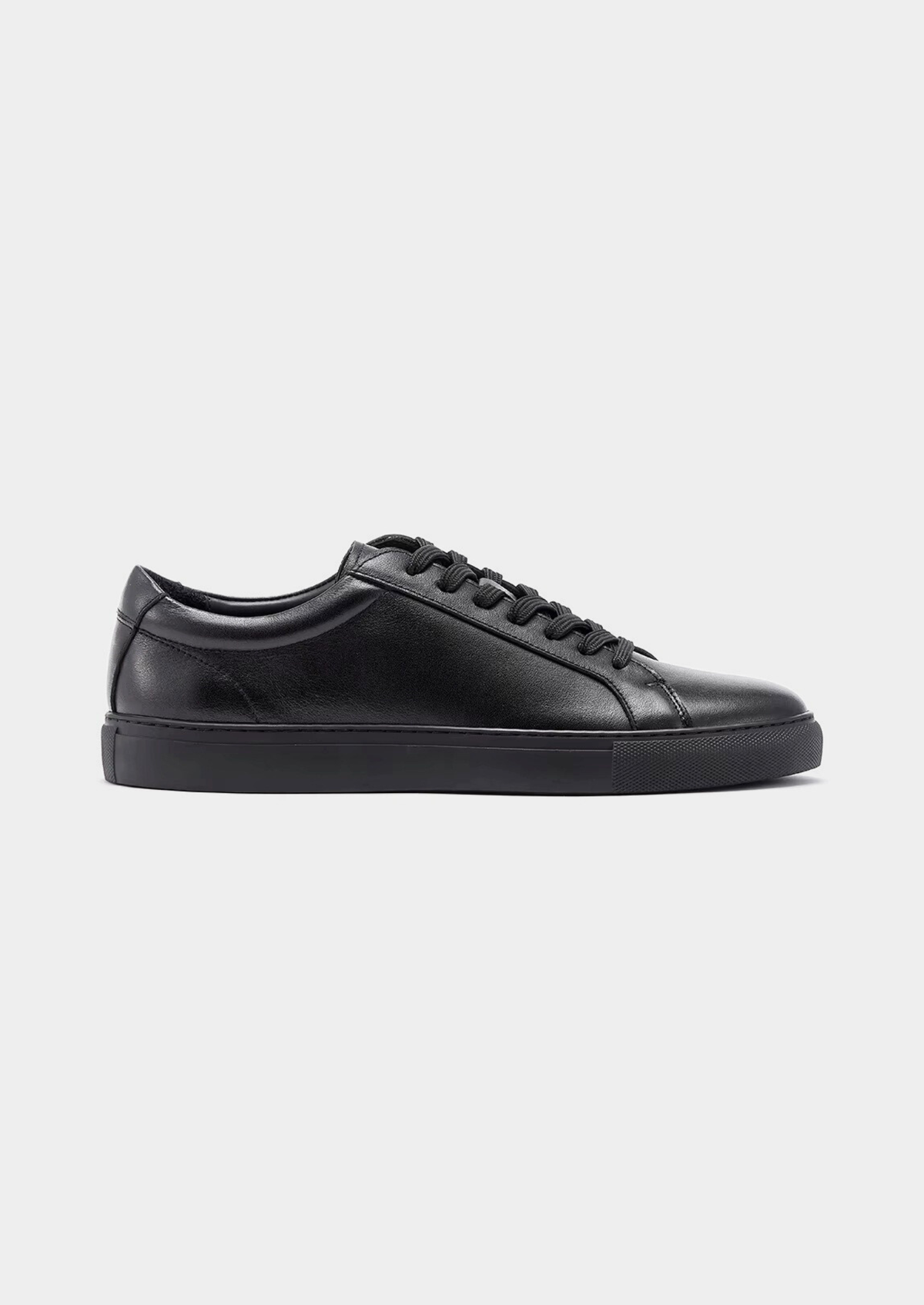 Black Essential Leather Sneaker | Auremmont
