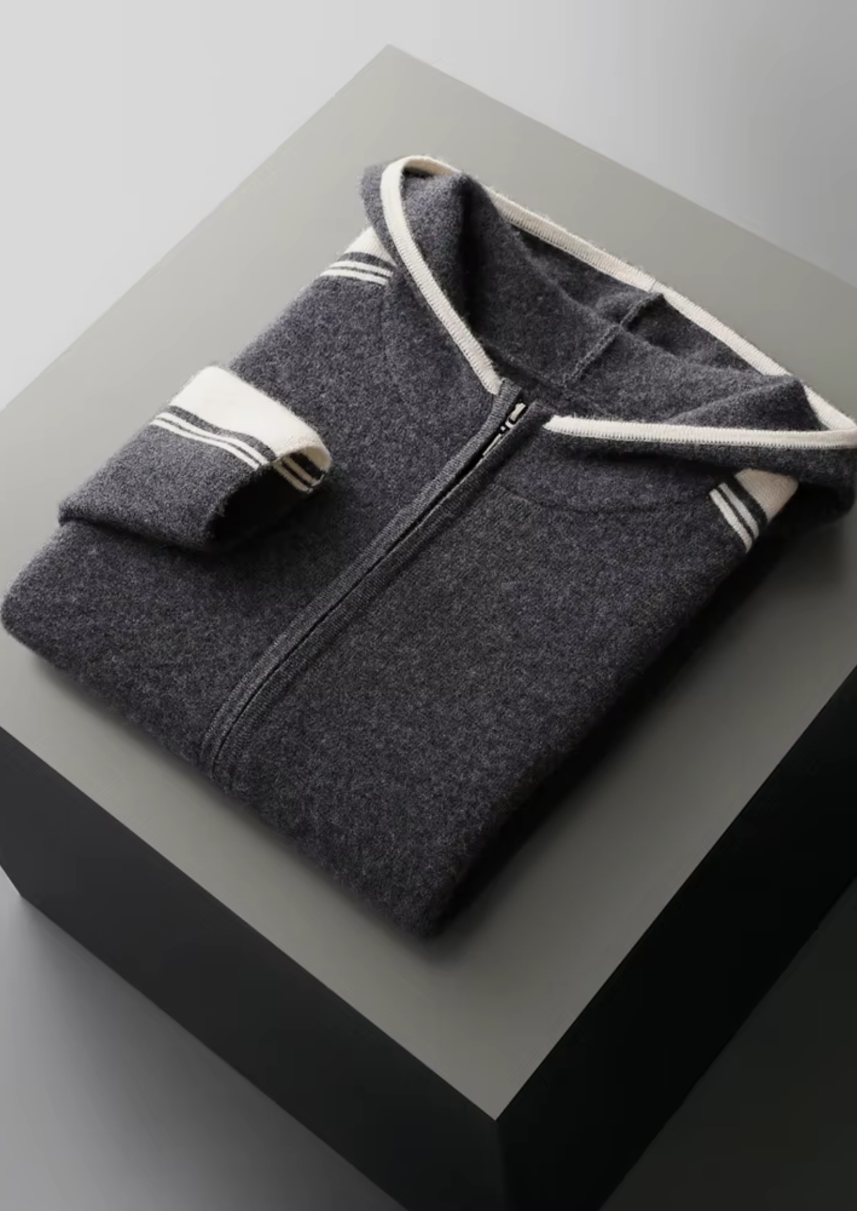 Pure Extra-Fine Merino Wool Dark Gray Damien Set | Auremmont