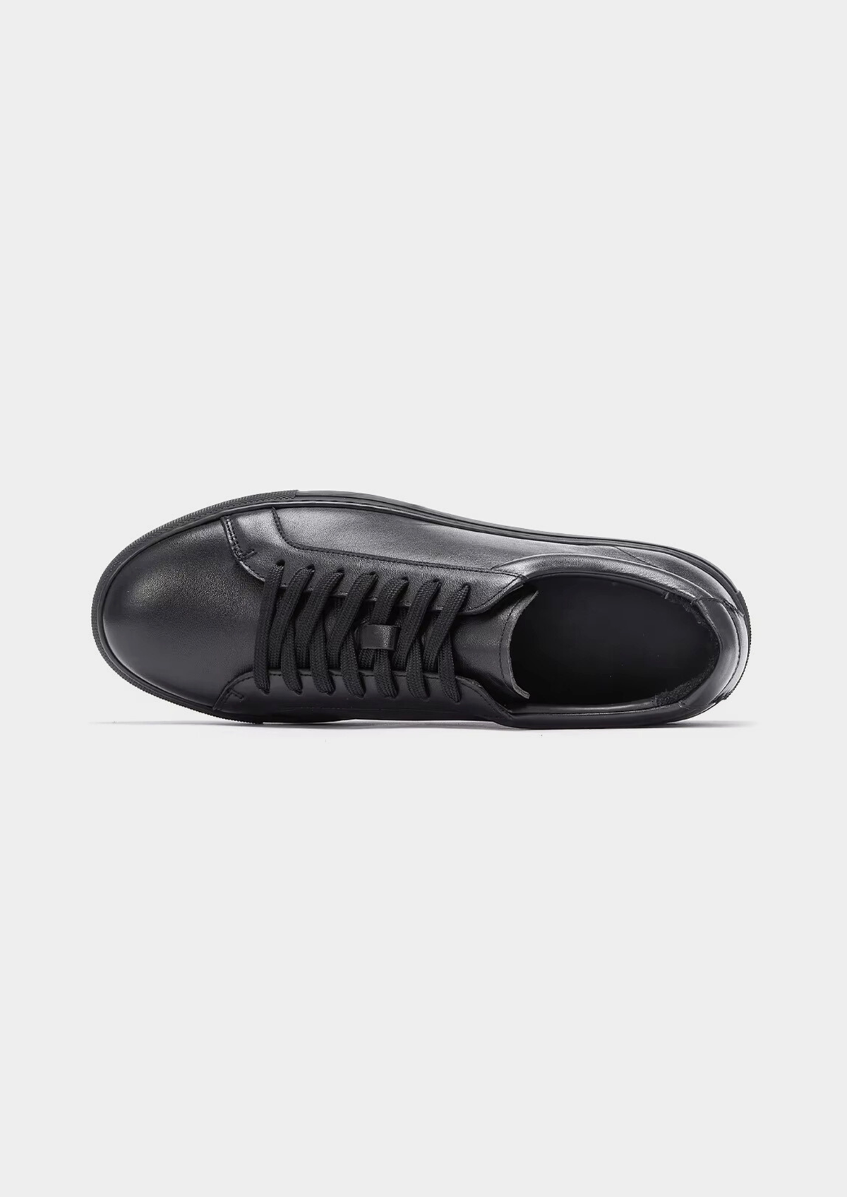 Black Essential Leather Sneaker | Auremmont