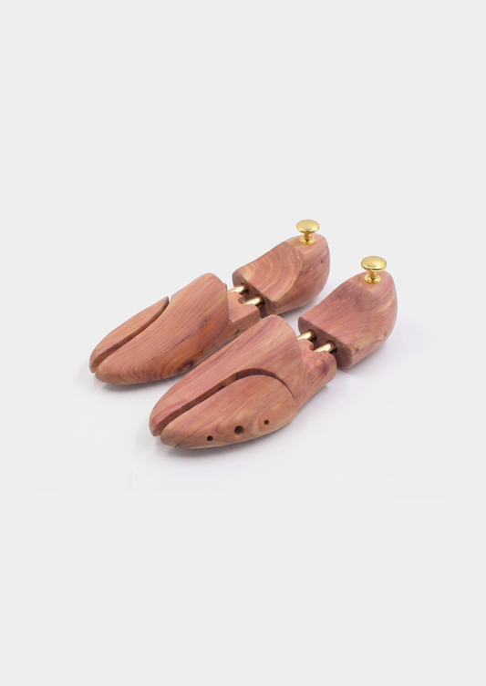 Cedar Shoe Trees | Auremmont