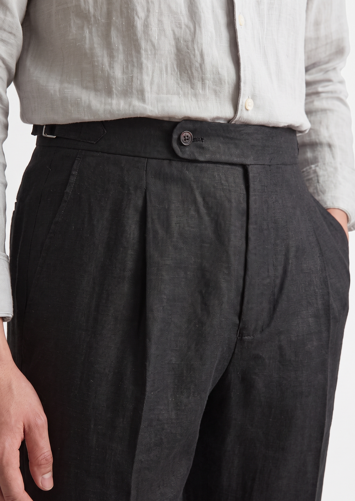 Tuscany Pleated Coastal Trousers - Black | Auremmont