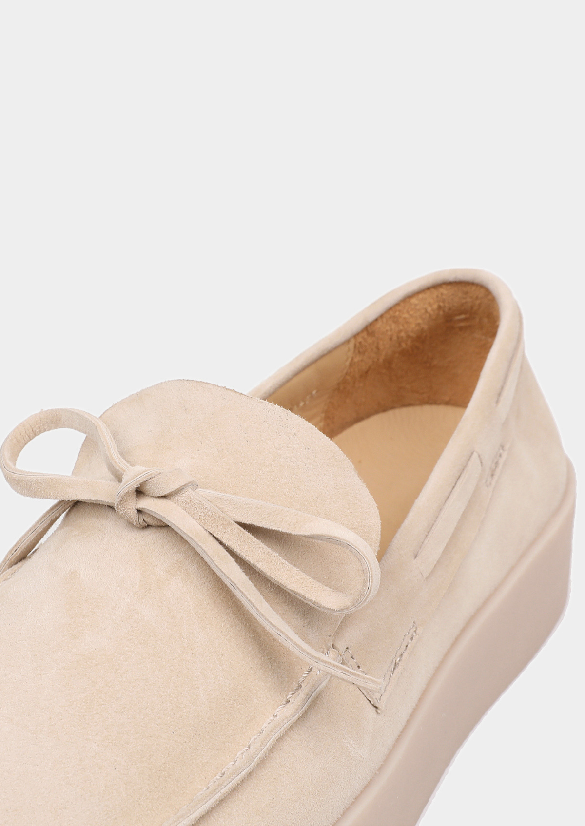 Ivory Boat Loafers | Auremmont