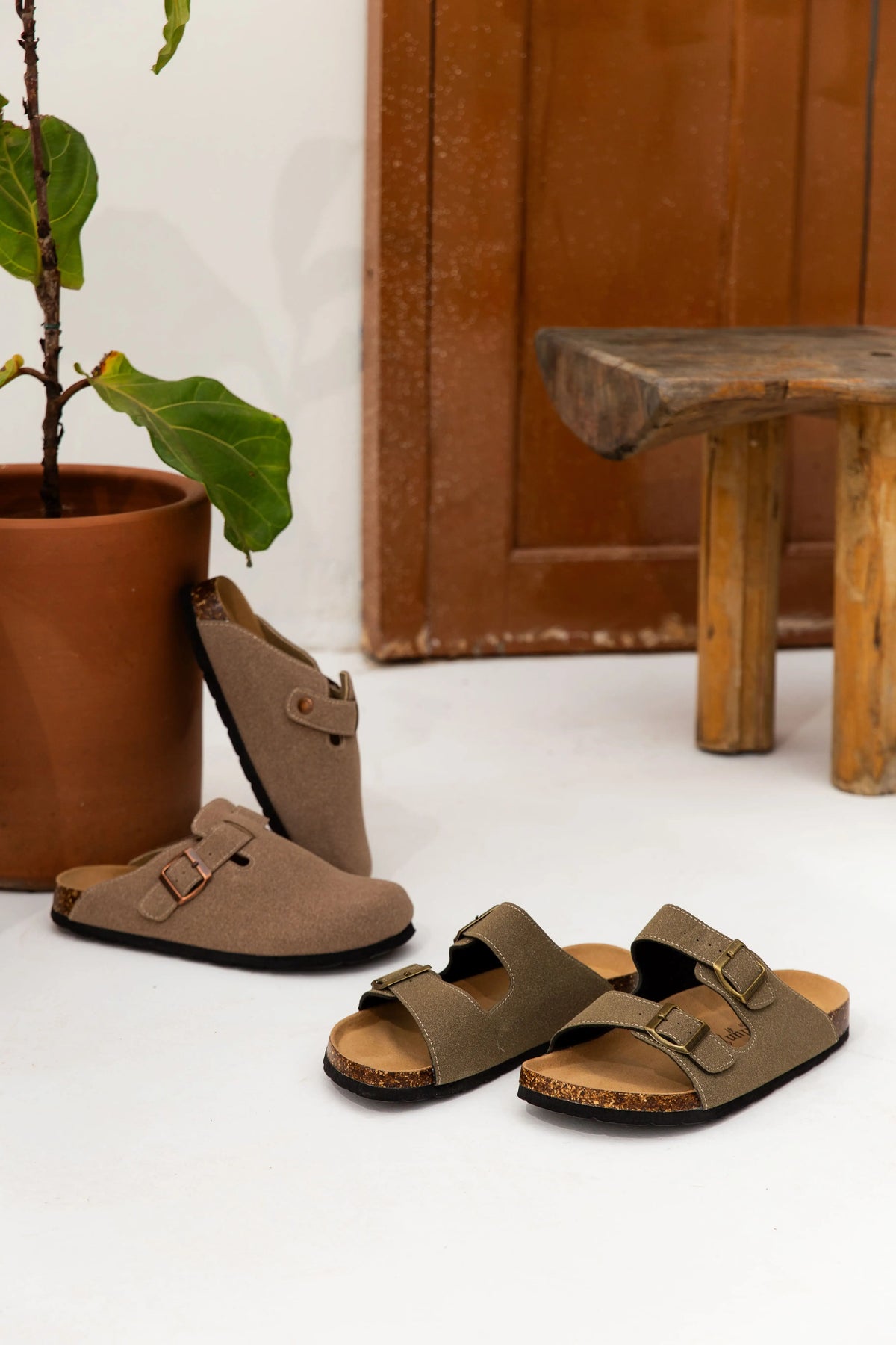Maibulun Suede Arizona Sandals - Moss Green | Auremmont